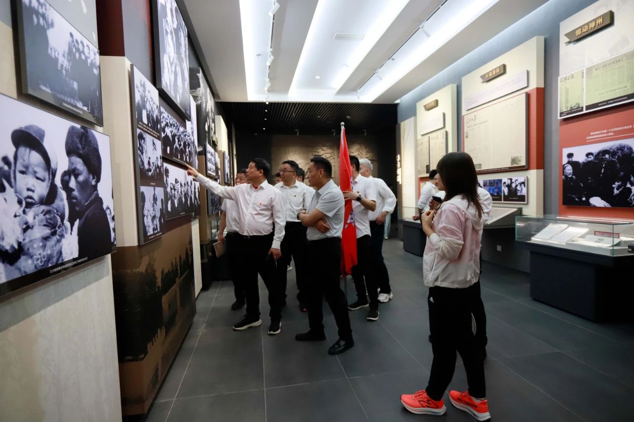 砥礪初心使命，汲取奮進(jìn)力量丨花花牛乳業(yè)集團(tuán)黨委組織開展學(xué)習(xí)“焦裕祿精神”主題黨日活動