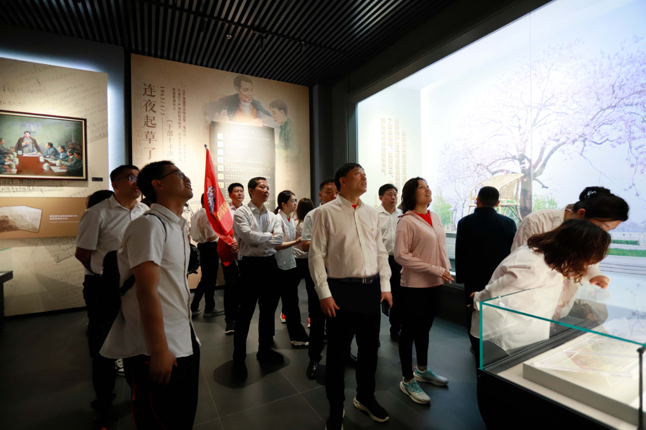 砥礪初心使命，汲取奮進(jìn)力量丨花花牛乳業(yè)集團(tuán)黨委組織開展學(xué)習(xí)“焦裕祿精神”主題黨日活動