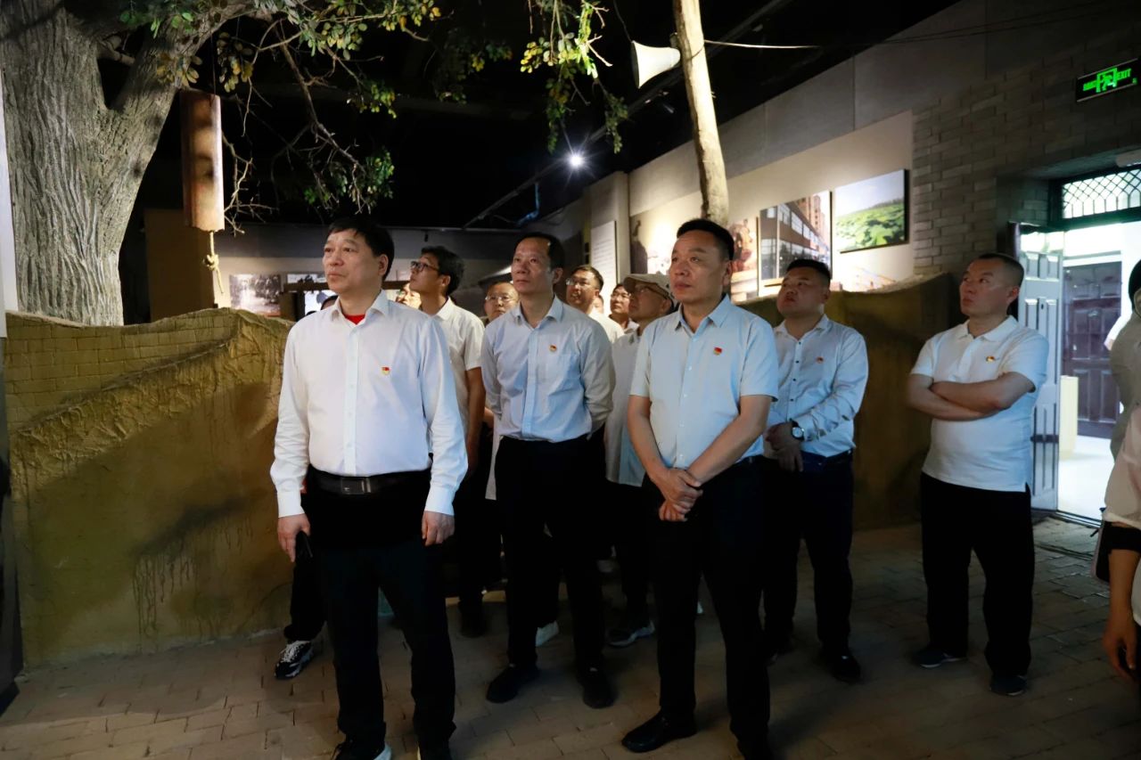 砥礪初心使命，汲取奮進(jìn)力量丨花花牛乳業(yè)集團(tuán)黨委組織開展學(xué)習(xí)“焦裕祿精神”主題黨日活動