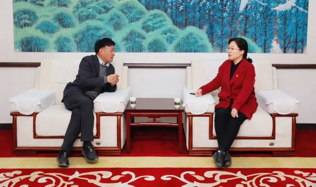 發(fā)揮產(chǎn)業(yè)優(yōu)勢 助力鄉(xiāng)村振興 | 民權(quán)縣委副書記、縣長王靜嫻會見關(guān)曉彥董事長一行