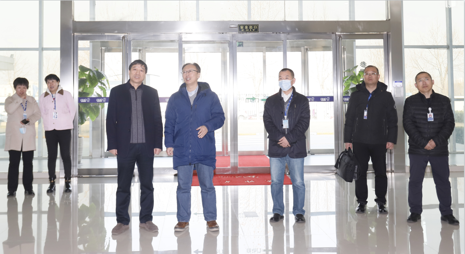 花花牛丨東北農(nóng)大食品學院院長、中原食品實驗室首席科學家姜毓君教授蒞臨花花牛乳業(yè)集團調研