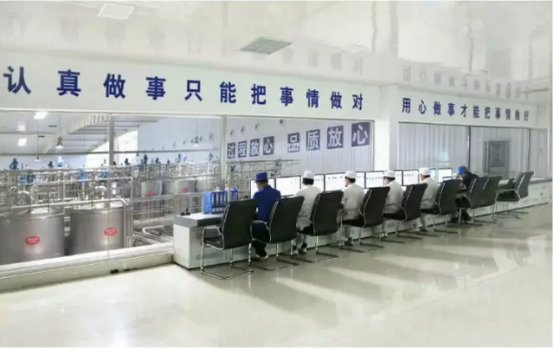 走進(jìn)花花牛見證最真實的透明品質(zhì)