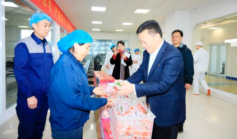 新春慰問送關(guān)懷——集團(tuán)黨委書記、董事長慰問春節(jié)期間堅(jiān)守崗位的一線職工